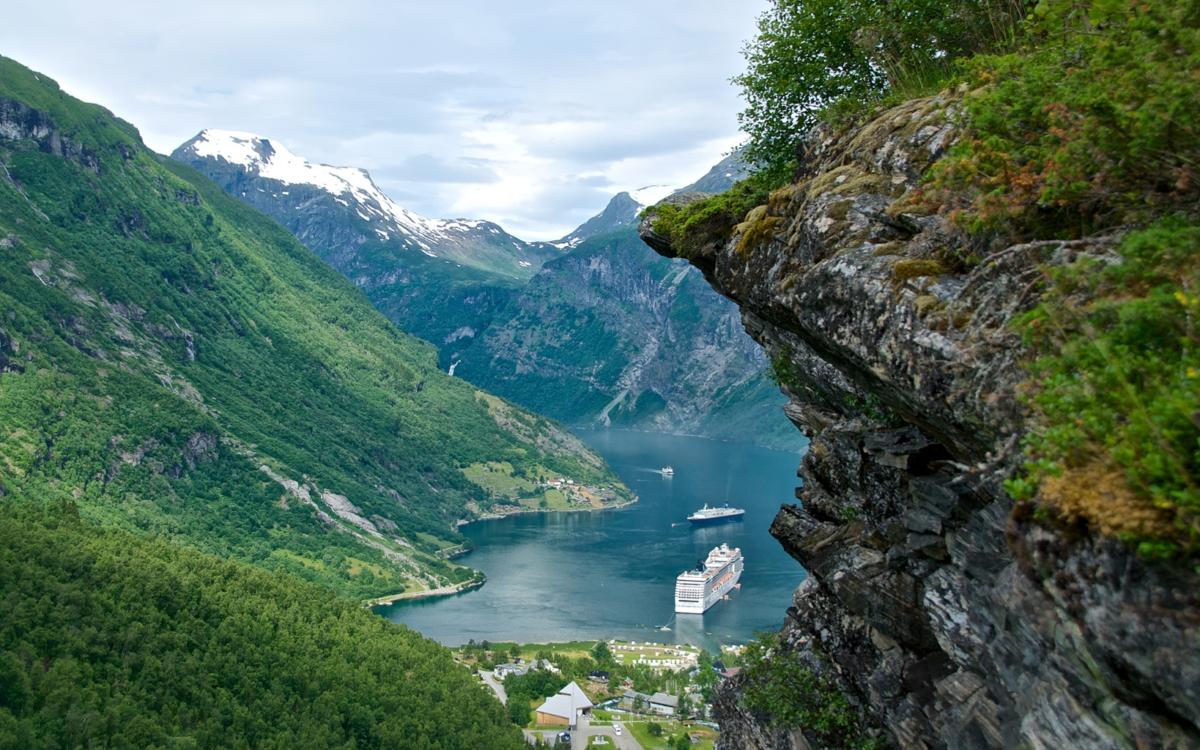 GEIRANGER - TROLLSTIGEN - THE ATLANTIC ROAD - FJORDS NORWAY - THE ...